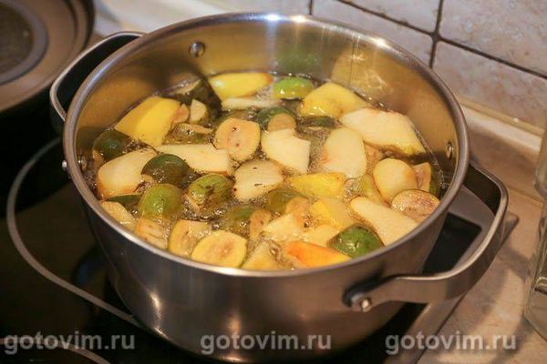 Компот з айви з фейхоа